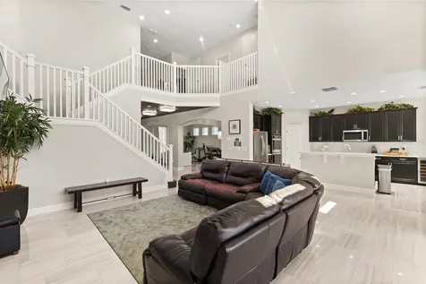 359 Blue Cypress Drive Groveland FL 34736
