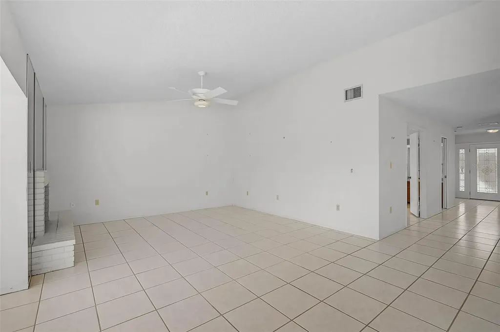 4414 La Jolla Drive Bradenton FL 34210