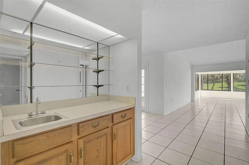 4414 La Jolla Drive Bradenton FL 34210