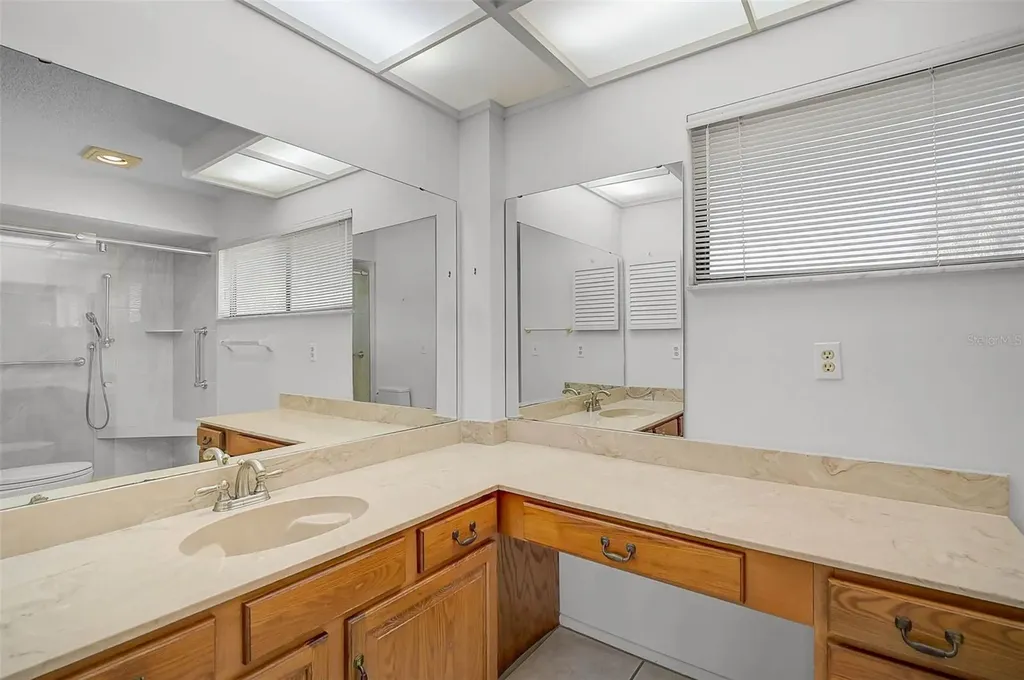 4414 La Jolla Drive Bradenton FL 34210