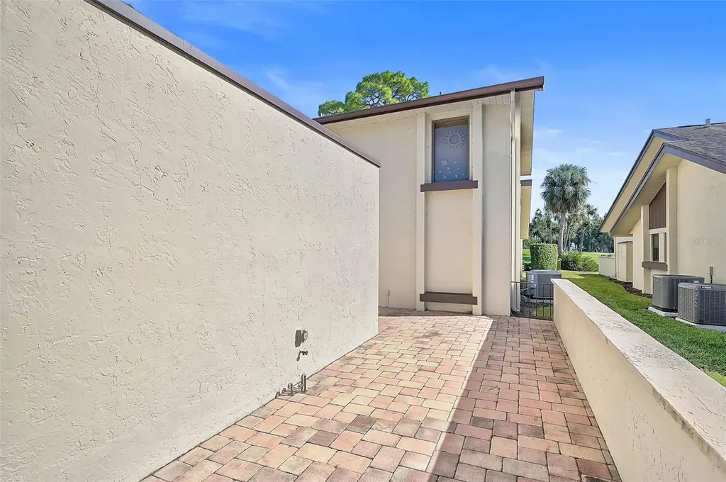 4414 La Jolla Drive Bradenton FL 34210