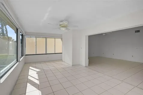 4414 La Jolla Drive Bradenton FL 34210