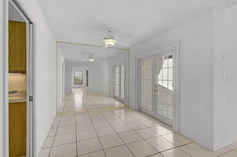 4414 La Jolla Drive Bradenton FL 34210