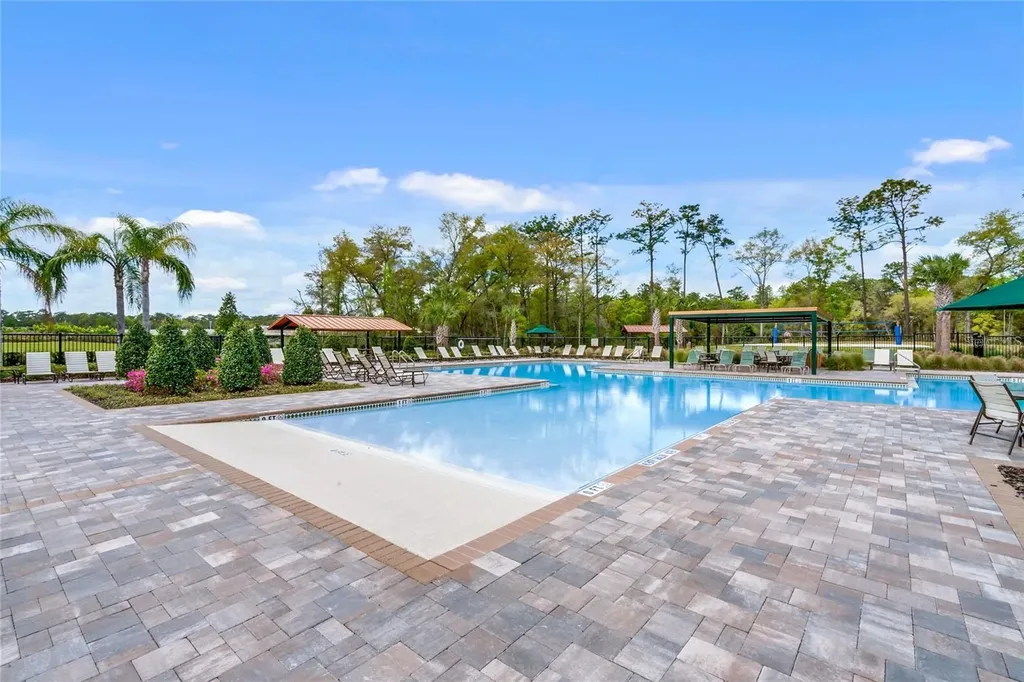462 Baroness Way Deland FL 32724