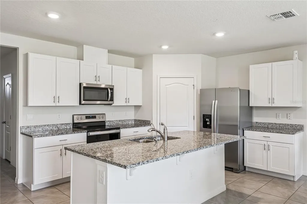462 Baroness Way Deland FL 32724