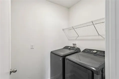462 Baroness Way Deland FL 32724