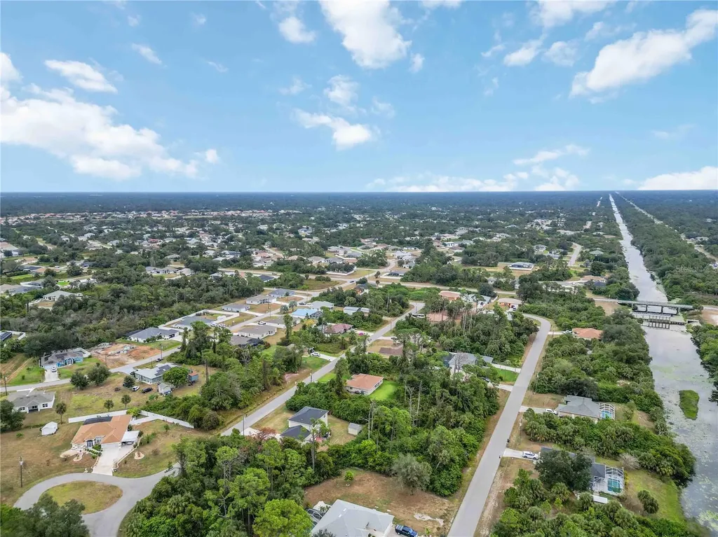 17370 Wellsley Avenue Port Charlotte FL 33954