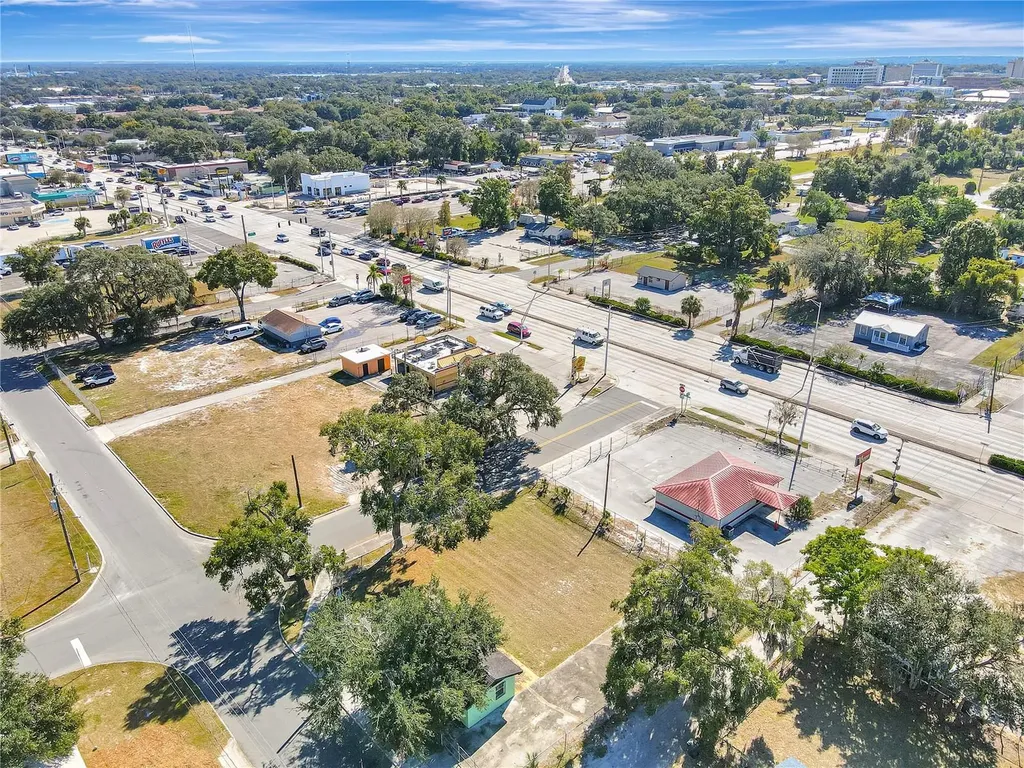 305 & 309 W Memorial Boulevard Lakeland FL 33801