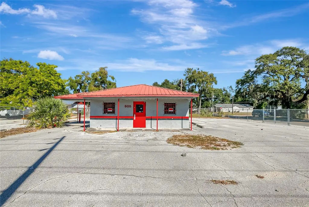 305 & 309 W Memorial Boulevard Lakeland FL 33801