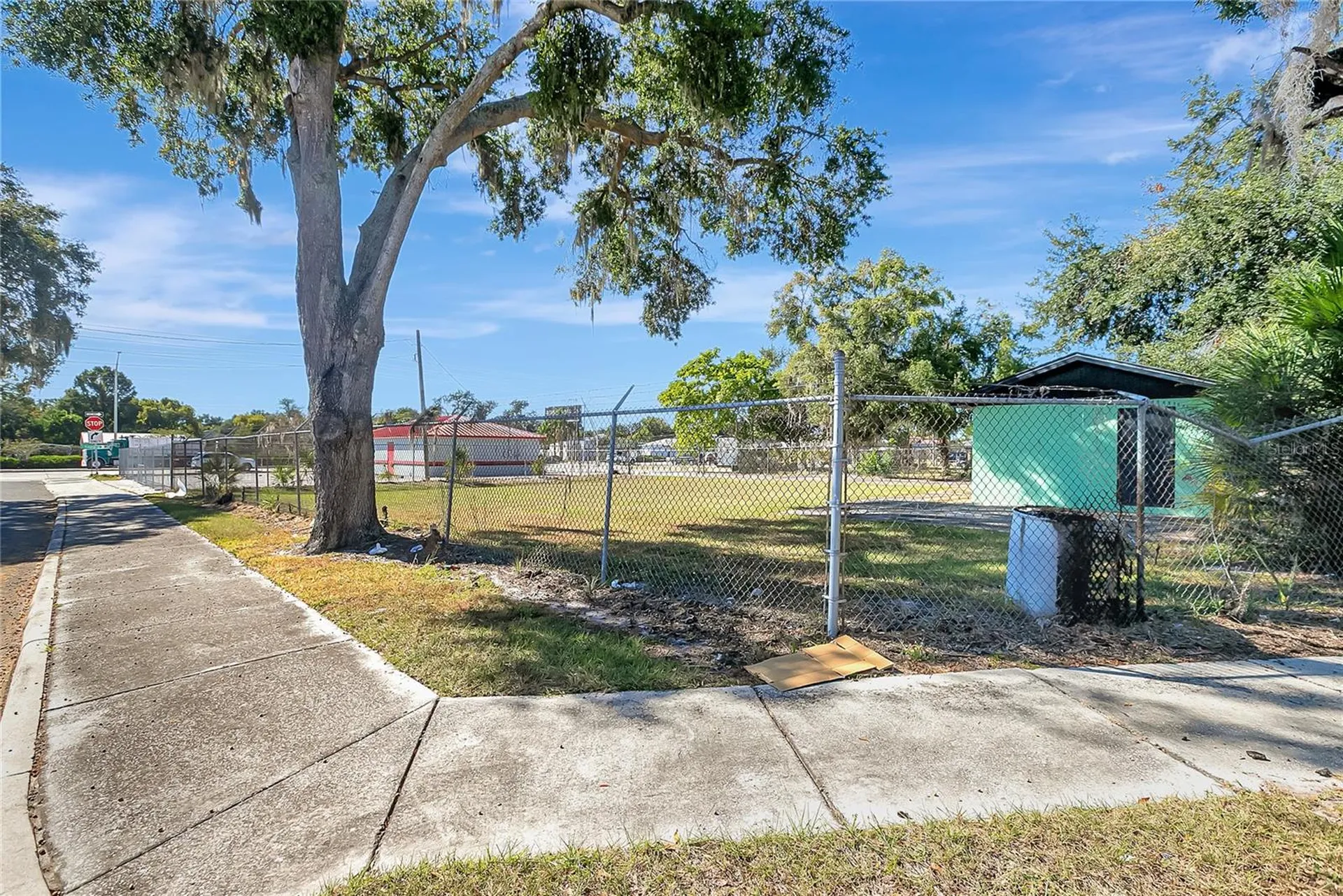 305 & 309 W Memorial Boulevard Lakeland FL 33801