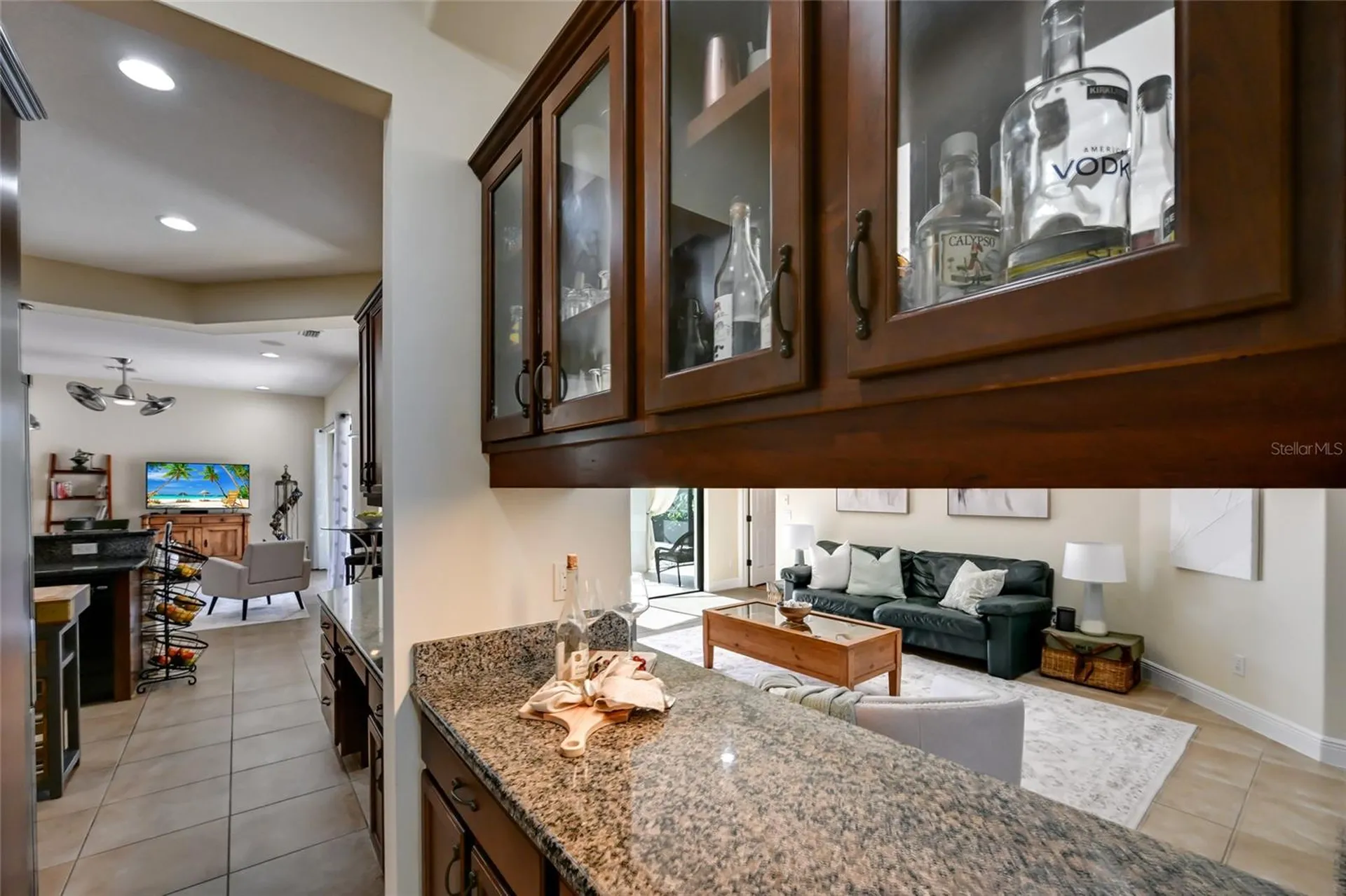 525 Mast Drive Bradenton FL 34208