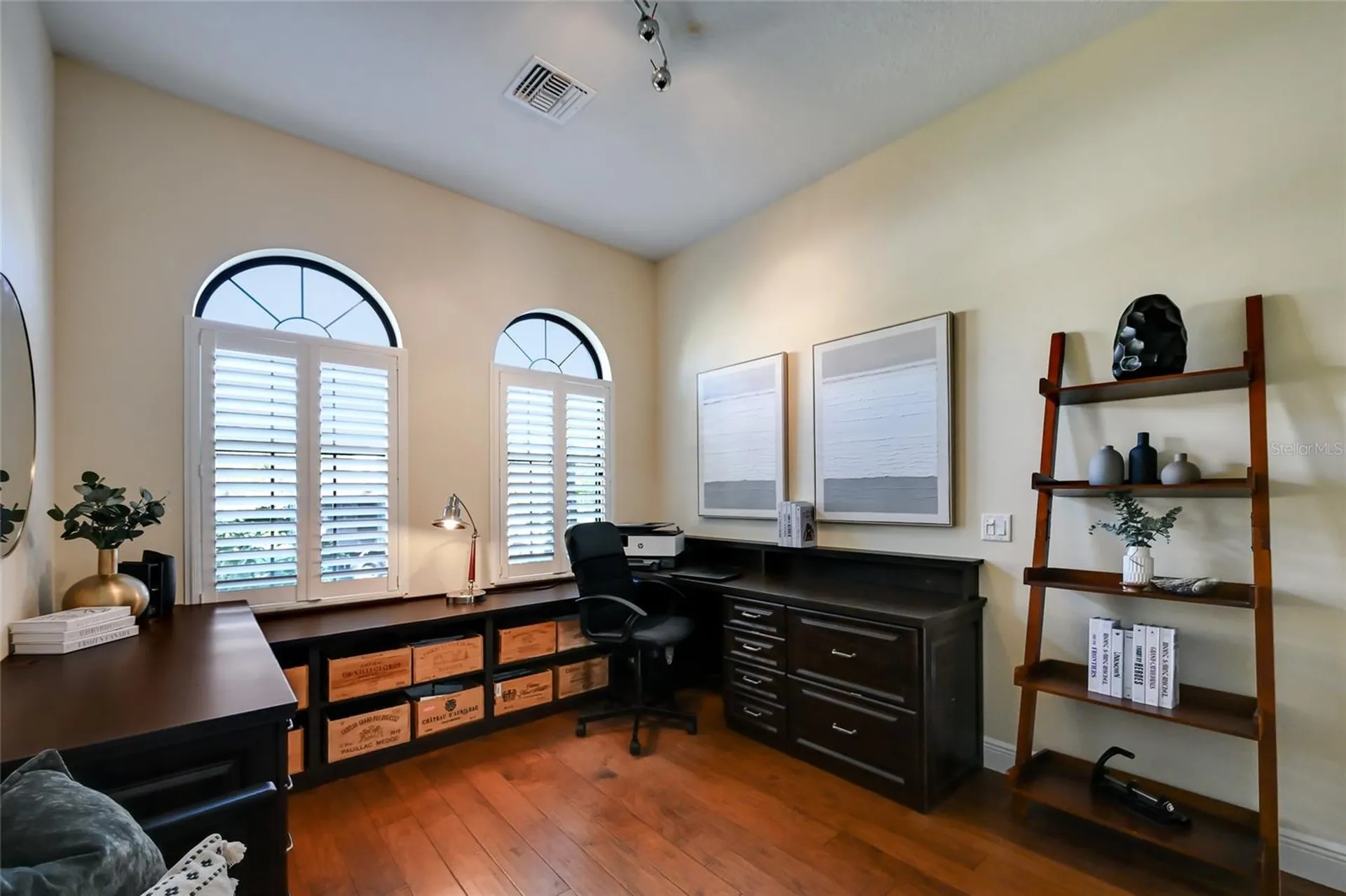 525 Mast Drive Bradenton FL 34208