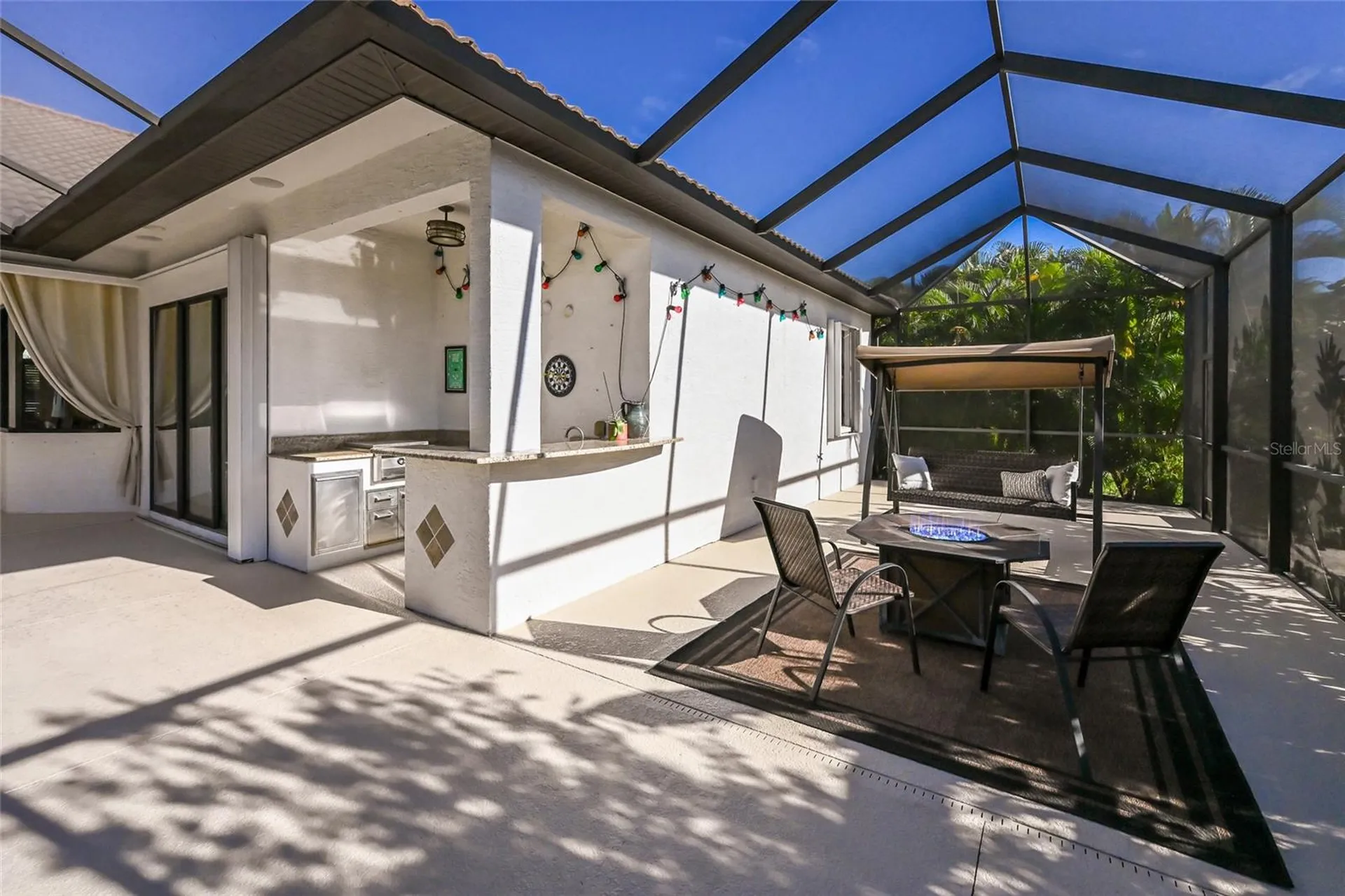 525 Mast Drive Bradenton FL 34208