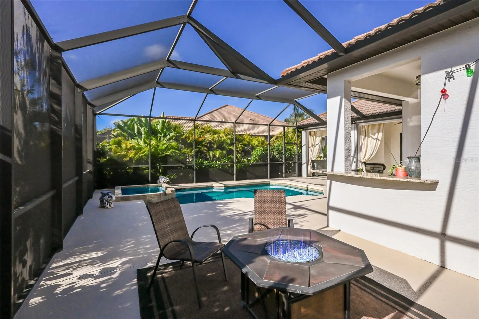 525 Mast Drive Bradenton FL 34208