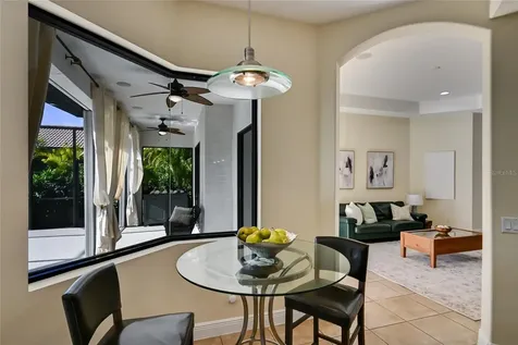 525 Mast Drive Bradenton FL 34208