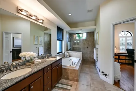525 Mast Drive Bradenton FL 34208