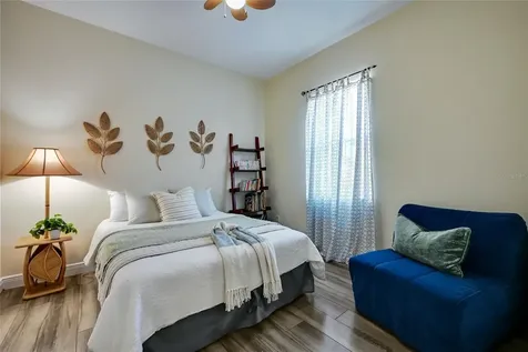 525 Mast Drive Bradenton FL 34208