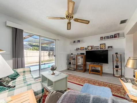 1820 Driftwood Circle N Oldsmar FL 34677