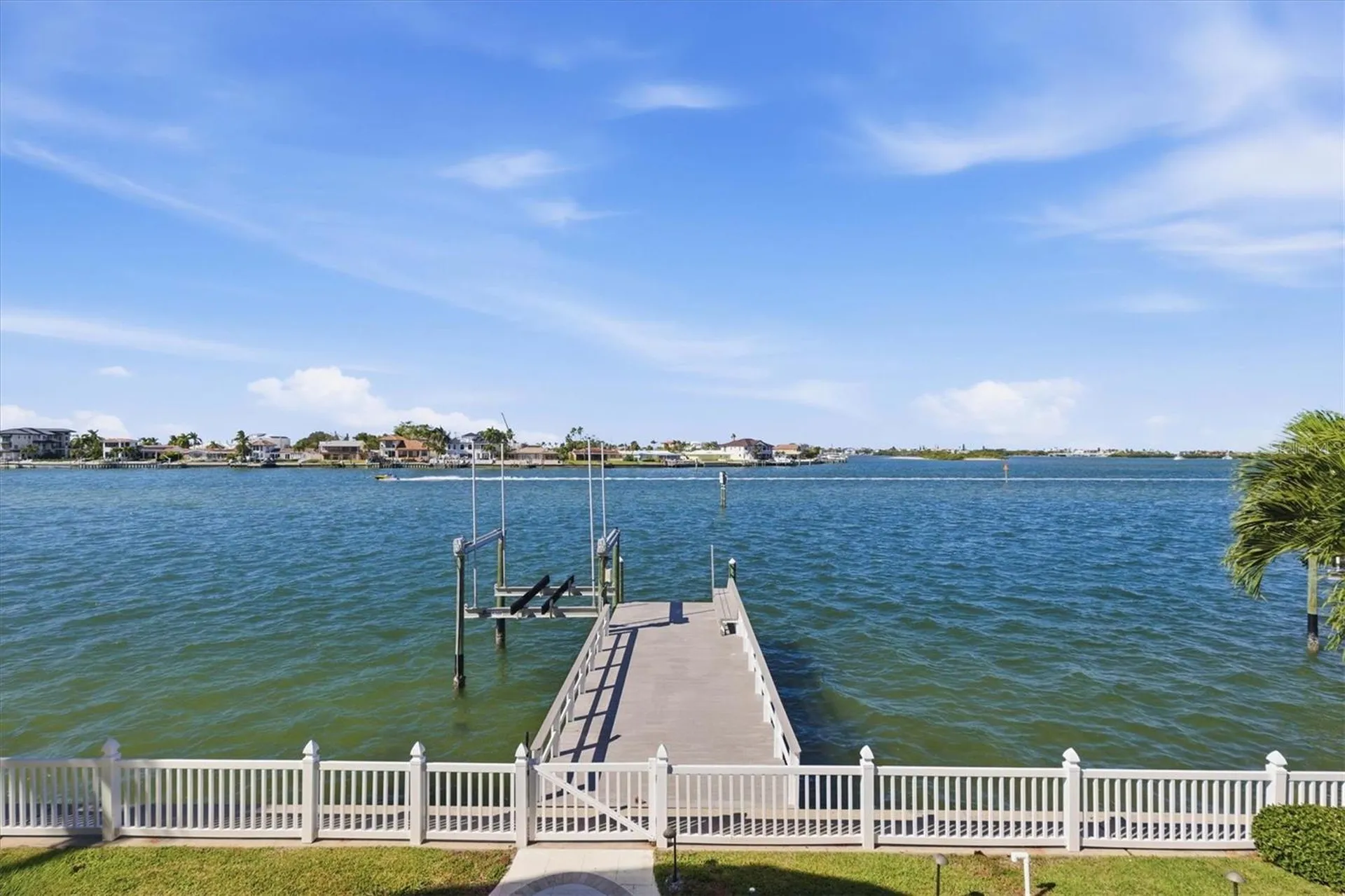 402 Buttonwood Lane Largo FL 33770