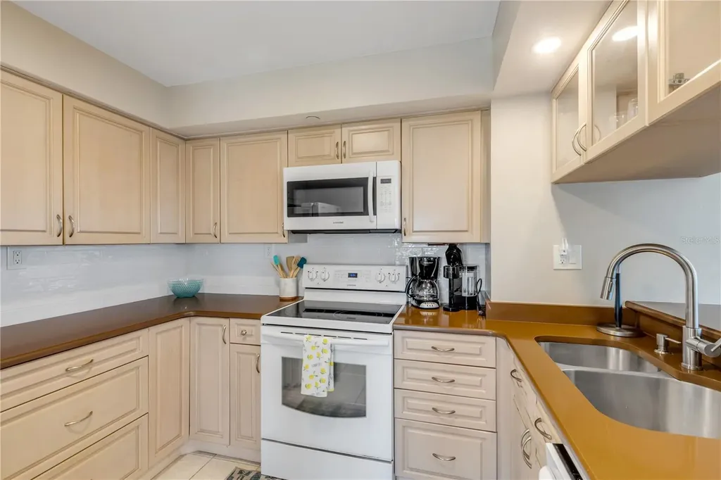 5207 S Atlantic Avenue New Smyrna Beach FL 32169