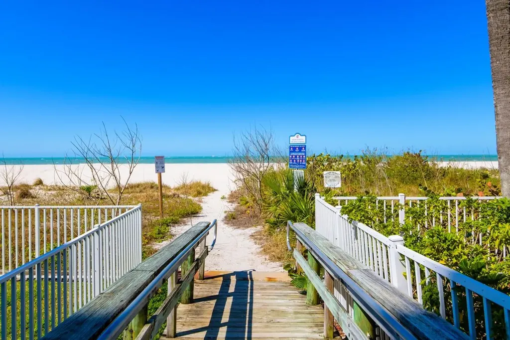 1350 Gulf Boulevard Clearwater Beach FL 33767