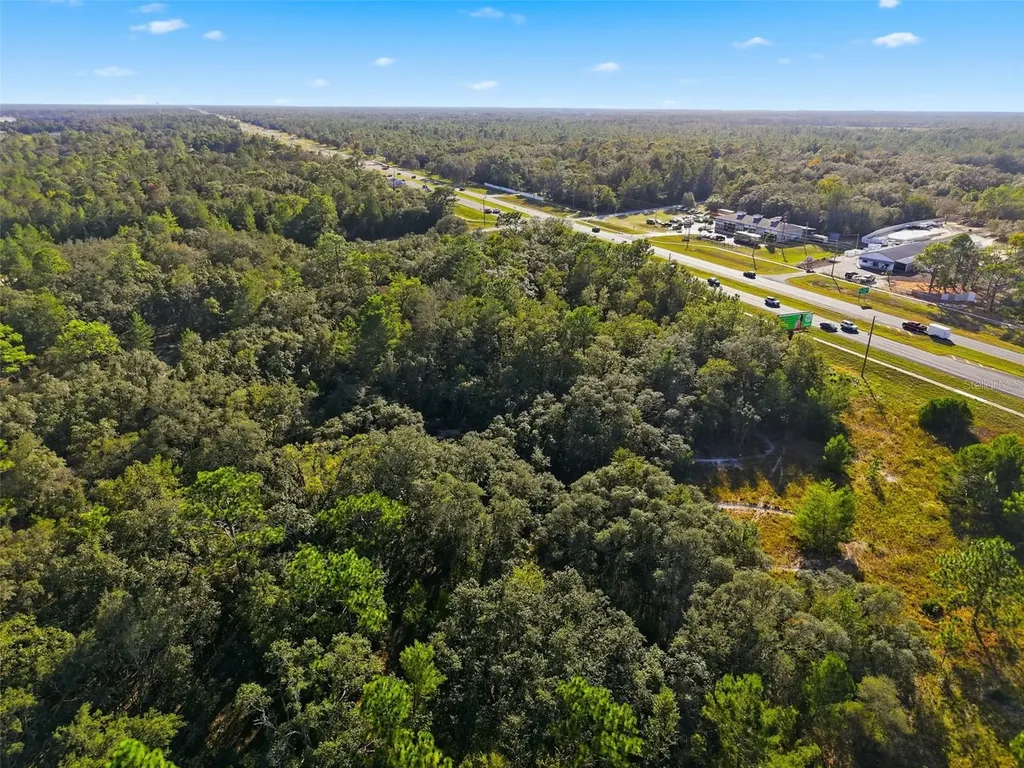11254 Commercial Way Weeki Wachee FL 34614