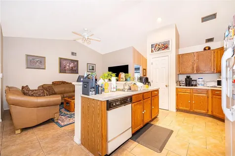 523 Sundown Trail Casselberry FL 32707