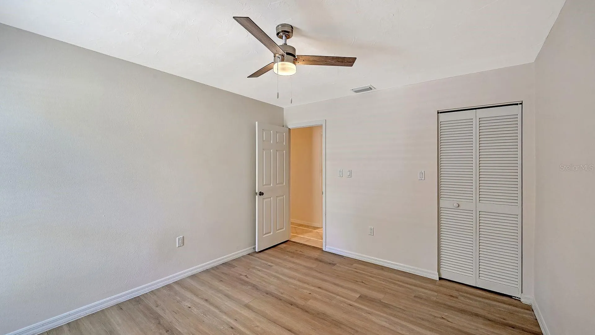 4799 Oak Forest Drive W Sarasota FL 34231