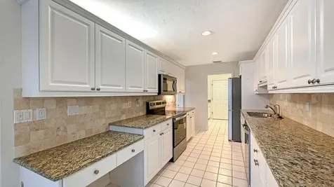 4799 Oak Forest Drive W Sarasota FL 34231
