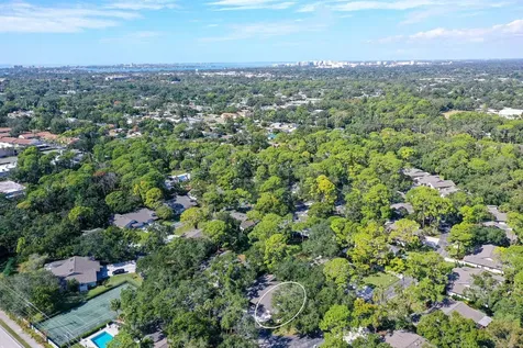 4799 Oak Forest Drive W Sarasota FL 34231