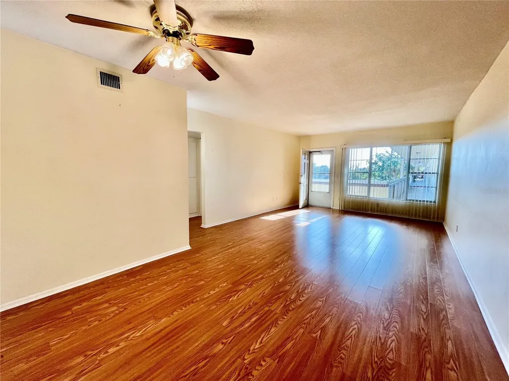 2464 Australia Way E Clearwater FL 33763