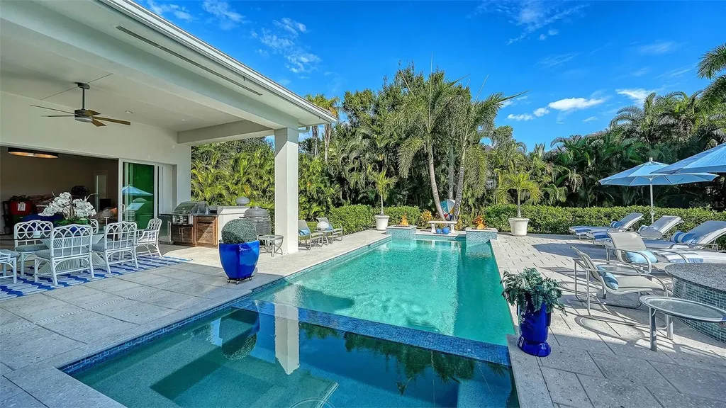 4009 Red Rock Lane Sarasota FL 34231