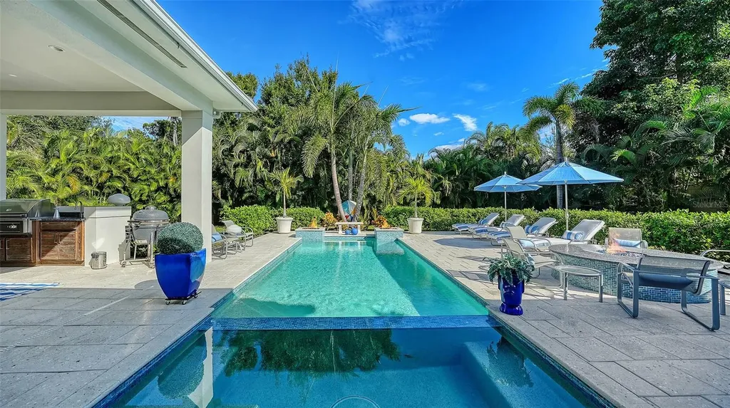 4009 Red Rock Lane Sarasota FL 34231