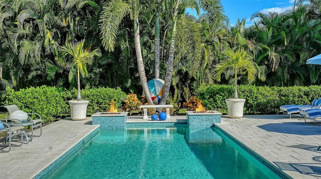 4009 Red Rock Lane Sarasota FL 34231