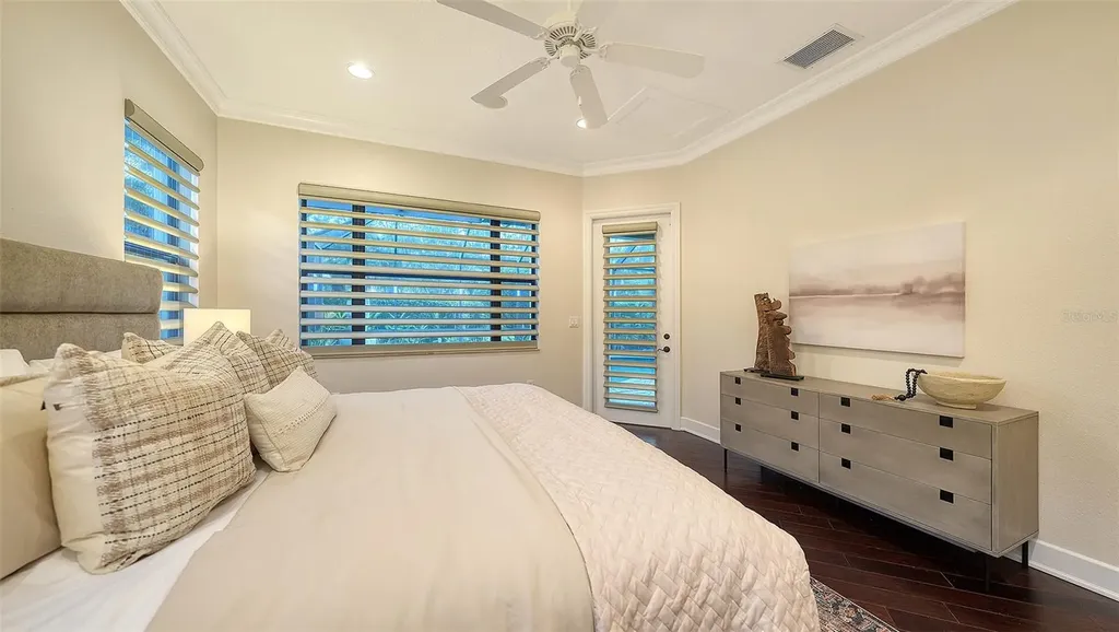3706 80th Drive E Sarasota FL 34243