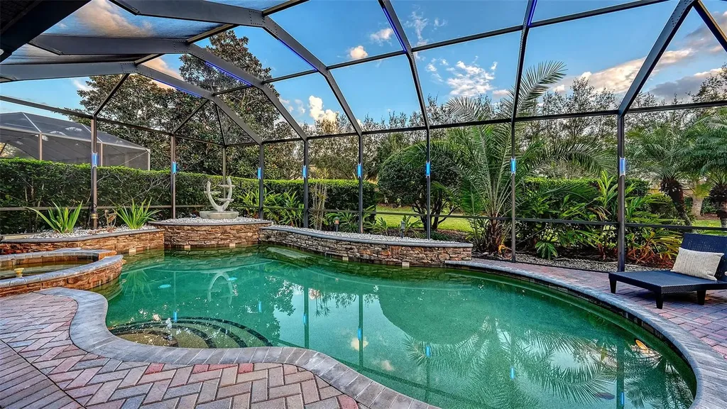 3706 80th Drive E Sarasota FL 34243