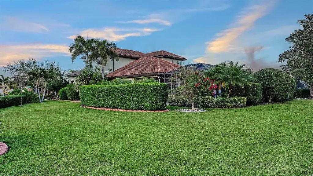 3706 80th Drive E Sarasota FL 34243