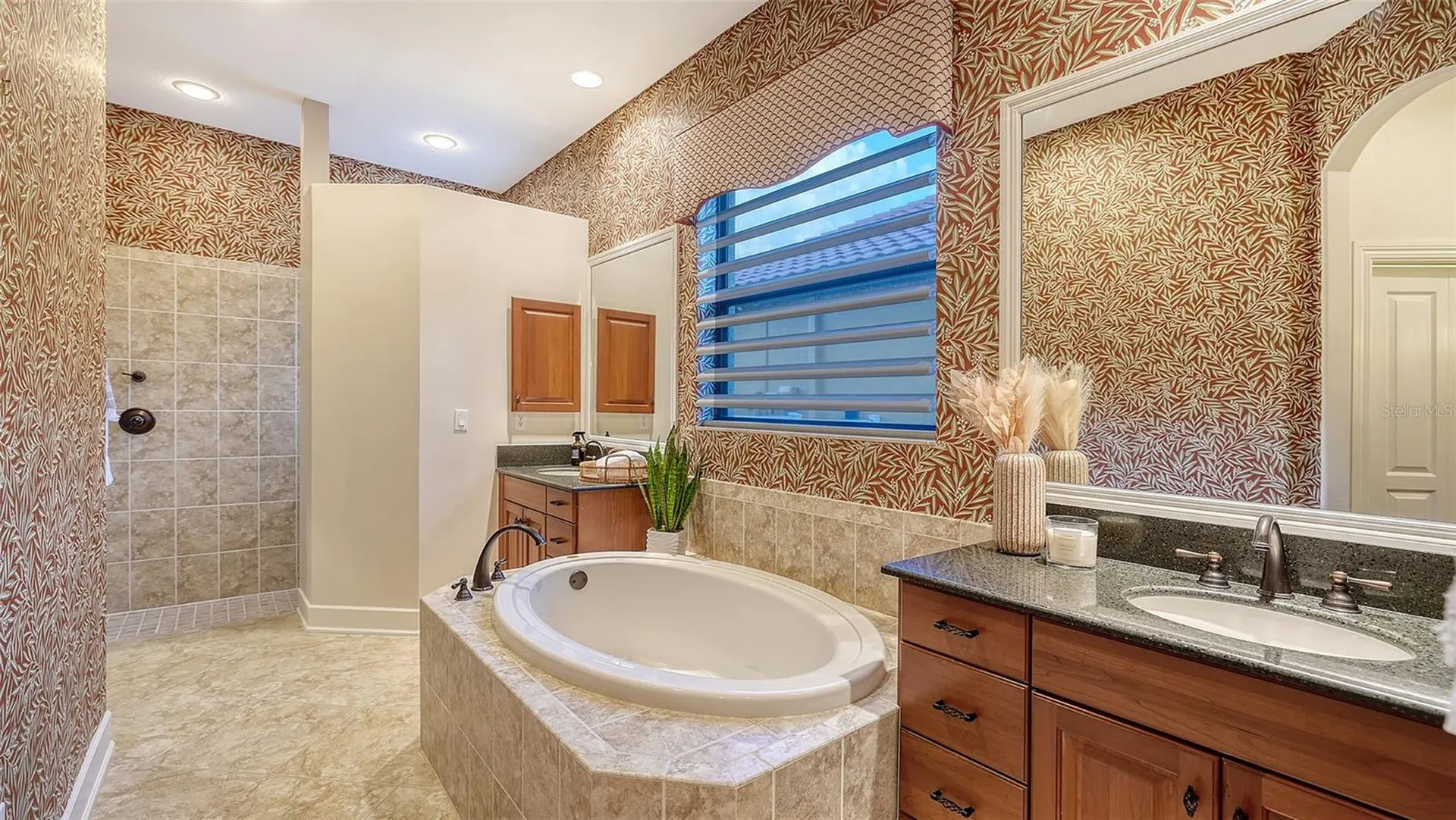 3706 80th Drive E Sarasota FL 34243