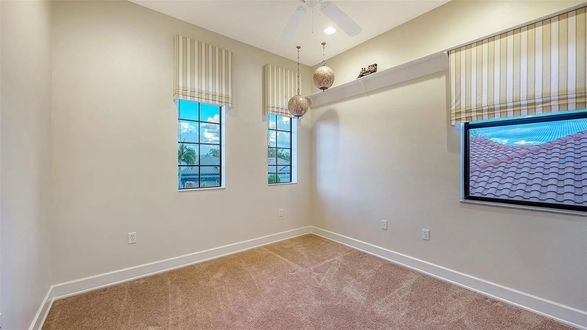 3706 80th Drive E Sarasota FL 34243