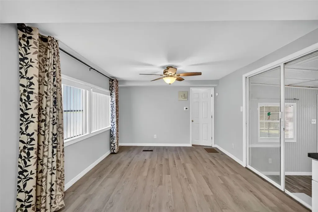 10438 SE 130th Place Ocklawaha FL 32179