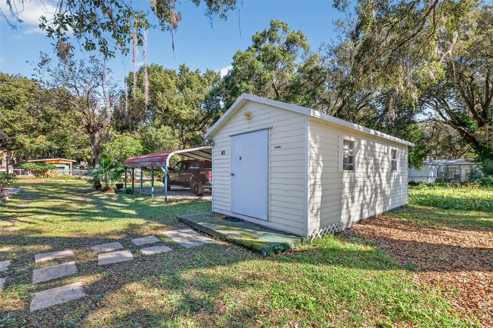10438 SE 130th Place Ocklawaha FL 32179