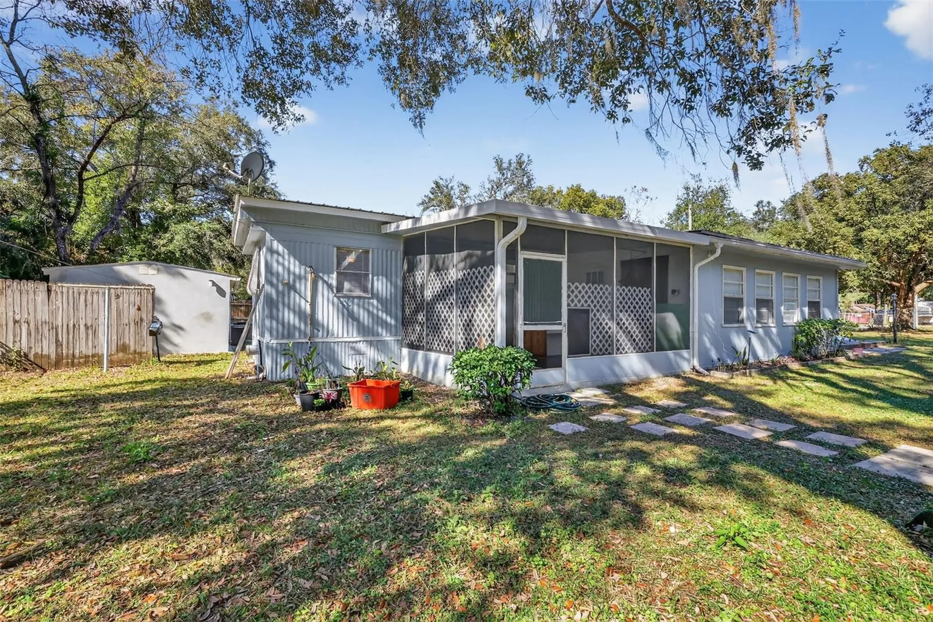 10438 SE 130th Place Ocklawaha FL 32179