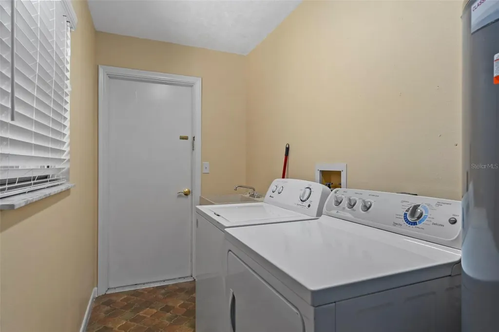 27 Beverly Court Homosassa FL 34446