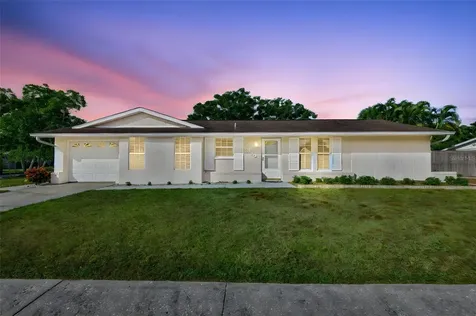 6580 Channelside Terrace N Pinellas Park FL 33781