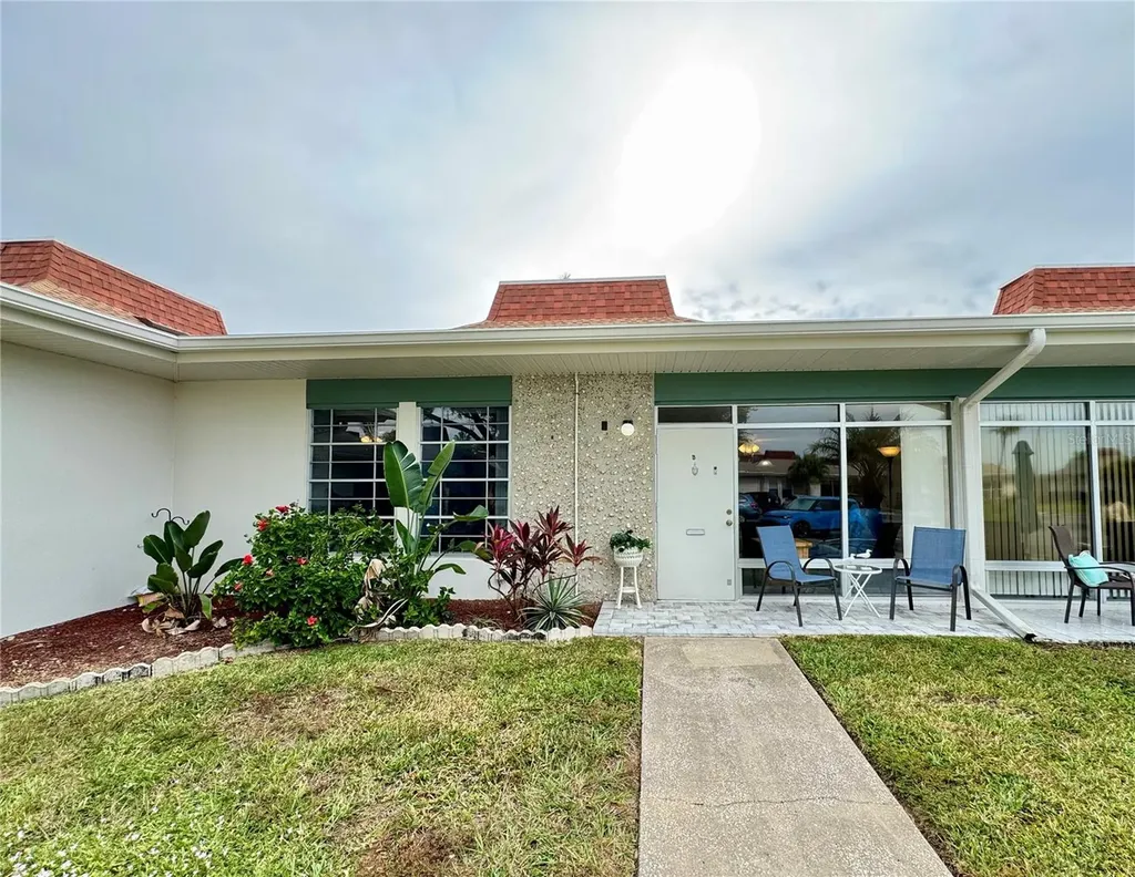 4316 Tahitian Gardens Circle Holiday FL 34691