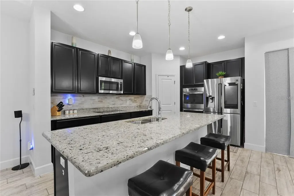 572 Lake Wildmere Cove Longwood FL 32750