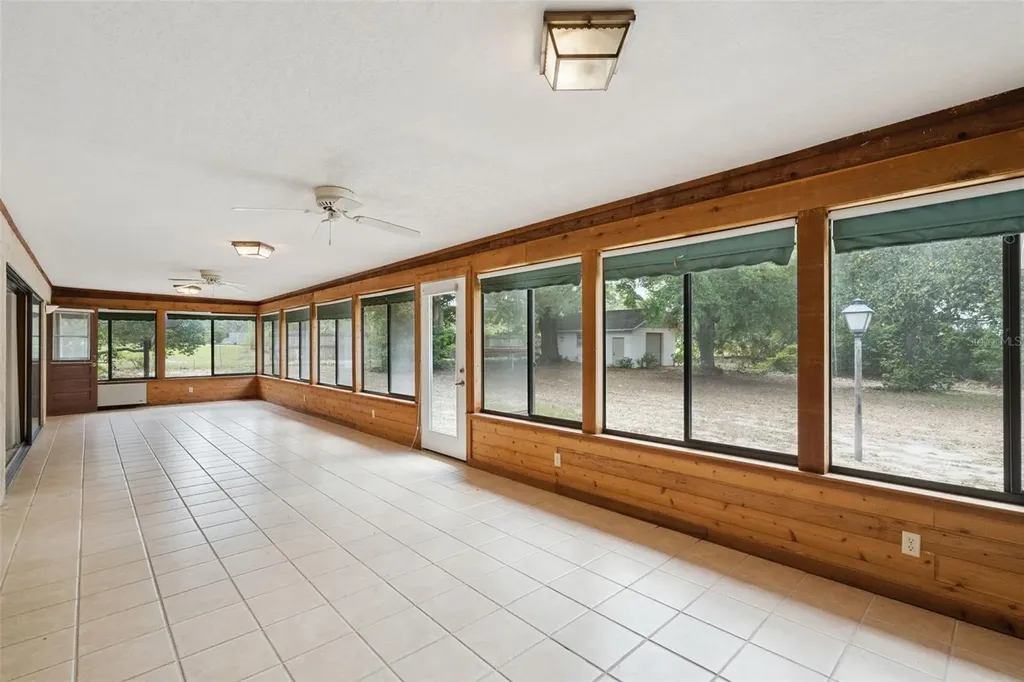 624 Hull Island Drive Oakland FL 34787