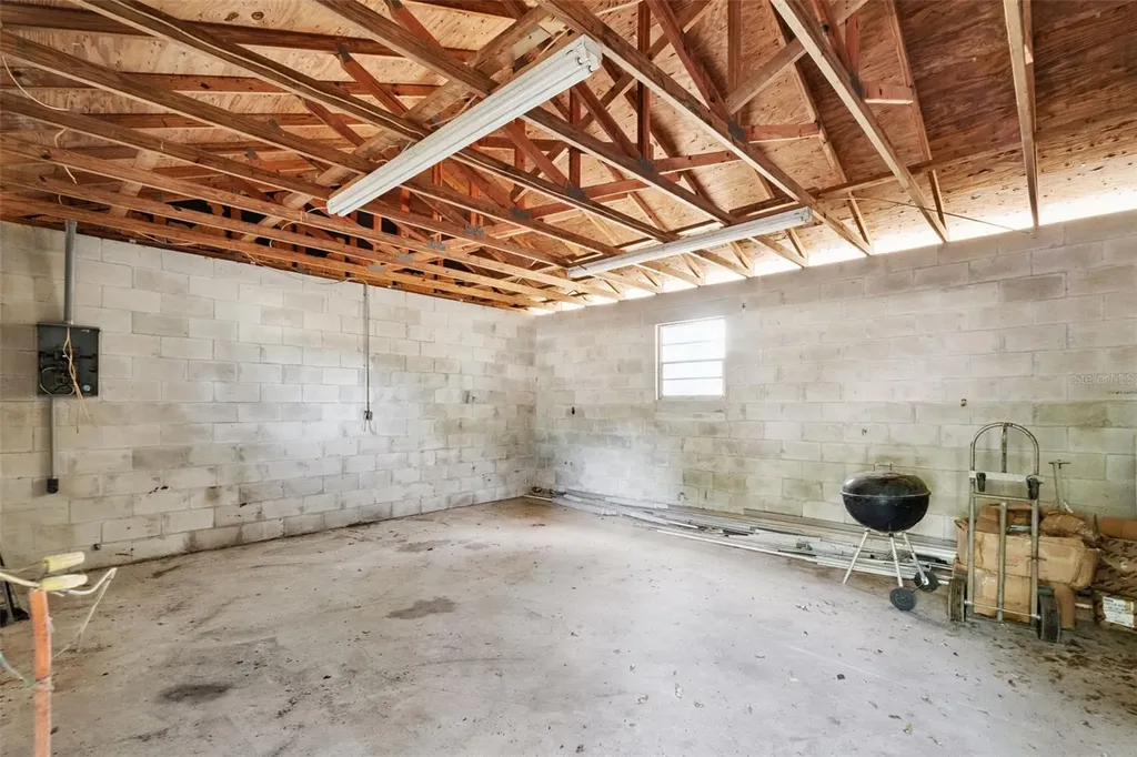 624 Hull Island Drive Oakland FL 34787