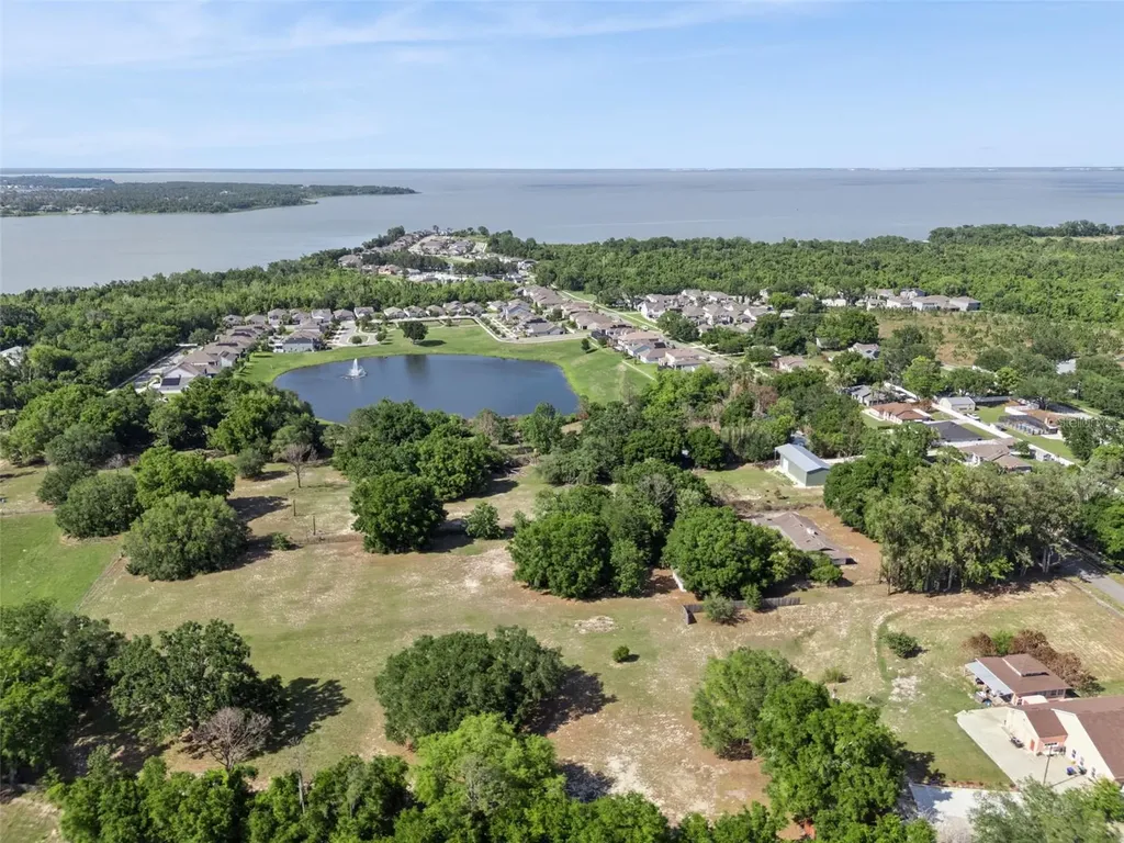 624 Hull Island Drive Oakland FL 34787