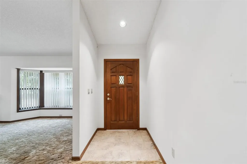 624 Hull Island Drive Oakland FL 34787